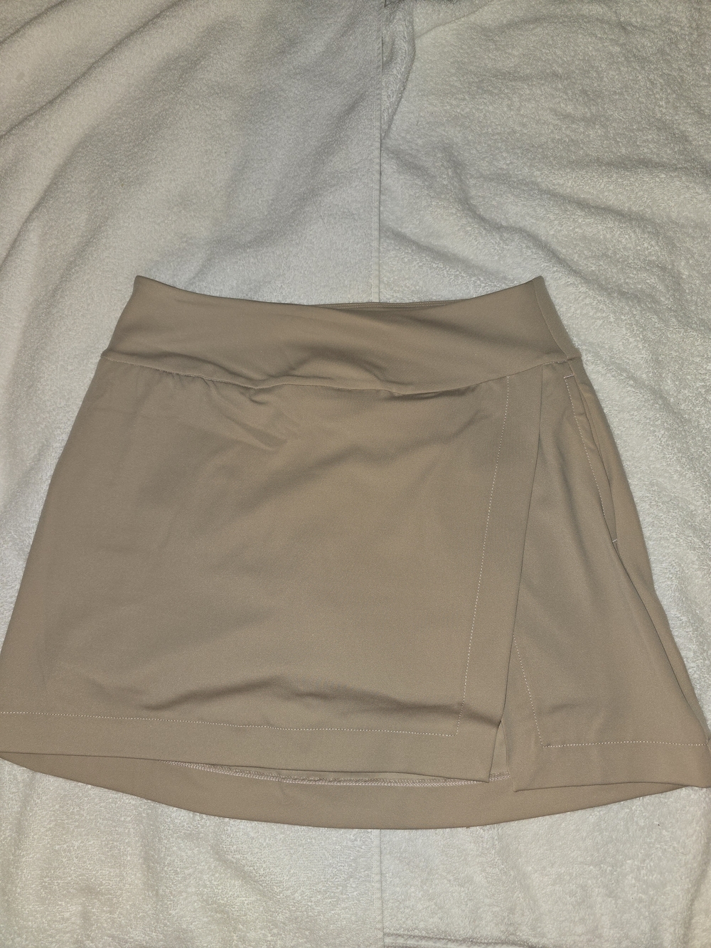 Aadidas Women's Light Taupe Athletic Skort Size S & M